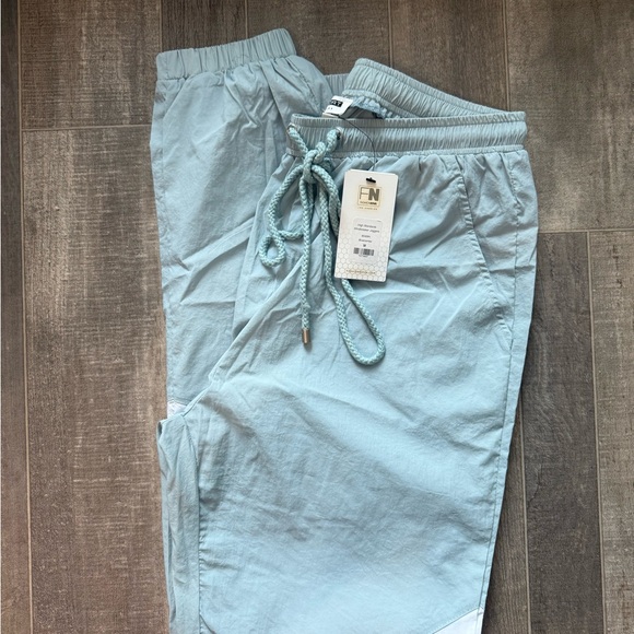 HIGH STANDARDS JOGGER SET - Picture 14 of 14